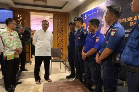 Wali Kota Makassar Beri Arahan Tim Damkar Makassar untuk Berkompetisi di Pekanbaru