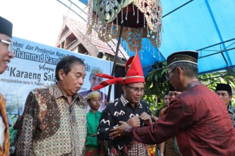 Danny Pomanto Resmi Bergelar Karaeng Salamaka dari Kerajaan Polombankeng