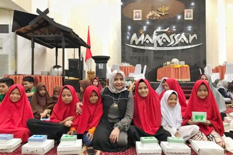 Pj Ketua TP PKK Makassar Buka Puasa Bersama 100 Anak Panti Asuhan