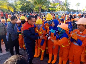 Gubernur Sulsel Launching Gema Sabtu Bersih
