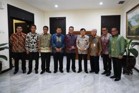 Iqbal Suhaeb Dan Sattar Taba Temui Wapres JK Laporkan Persiapan PSBM XIX