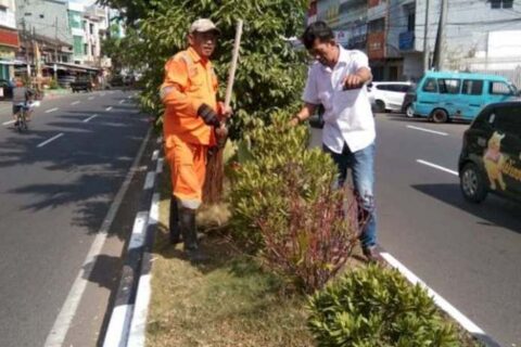 Kecamatan Makassar Fokus Percantik Taman Median Jalan