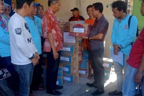 Kecamatan Makassar Salurkan Bantuan Korban Kebakaran