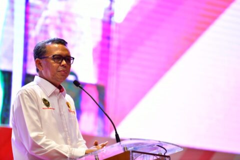 Nurdin Abdullah Tepis Kabar KNPI Akan Gunakan Gedung Kesenian