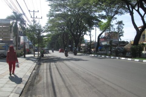 Bertahun-tahun Rusak, Jalan Hertasning Mulus di Tangan Nurdin Abdullah
