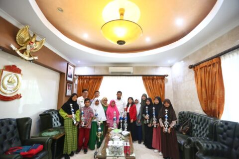 Iqbal Suhaeb Apresiasi Prestasi Pelajar Makassar di Kancah Internasional