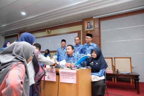 Hari Terakhir, Sekda Pantau Pengambilan Kartu Ujian CPNS Gowa