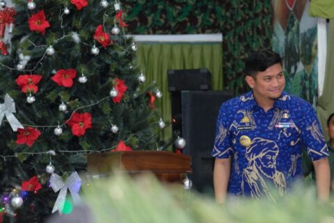 Hadiri Perayaan Natal Oikumene, Adnan: Apapun Agamanya Tetap Junjung Persatuan