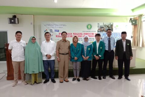 STIE Amkop Lepas Ratusan Mahasiswa Magang ke Industri dan Luar Negeri