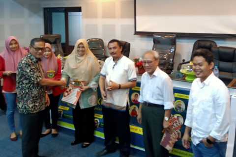 Lab Administasi Publik dan Humanis Gelar Peluncuran Buku di Unhas