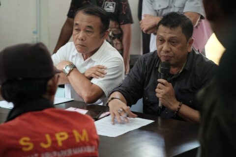 Tolak Parkir Elektronik, Jukir Seruduk Gedung DPRD Makassar