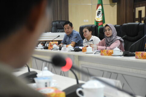 Pansus Pemukiman Kumuh DPRD Makassar Bahas Naskah Akademik