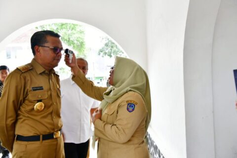 Berkunjung ke Rujab Gubernur Sulsel Wajib Cek Suhu Tubuh