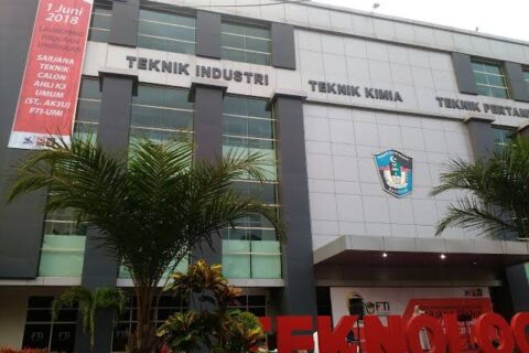 FTI UMI Siap Produksi Disinfektan untuk Rumah Ibadah di Makassar