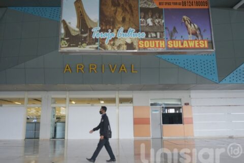 FOTO: Jelang Ramadan, Penumpang Bandara Sultan Hasanuddin Menurun