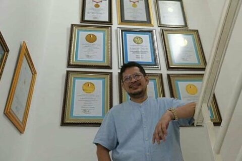 Isi Waktu di Rumah, None Tulis Puisi dan Akan Luncurkan Antologi