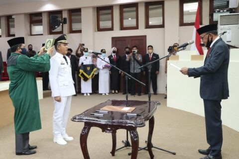 Gubernur Sulsel Lantik Yusran, Gantikan Iqbal Suhaeb sebagai Penjabat Walikota Makassar