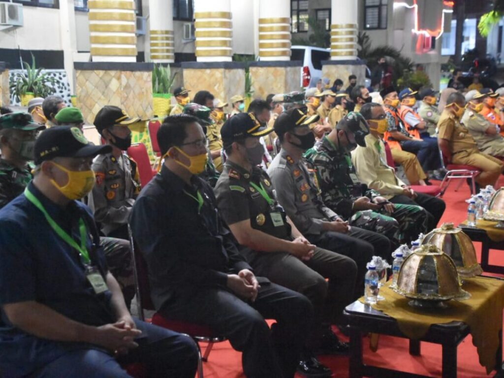 Bupati Soppeng Akhiri Tugas Tim Covid di Perbatasan