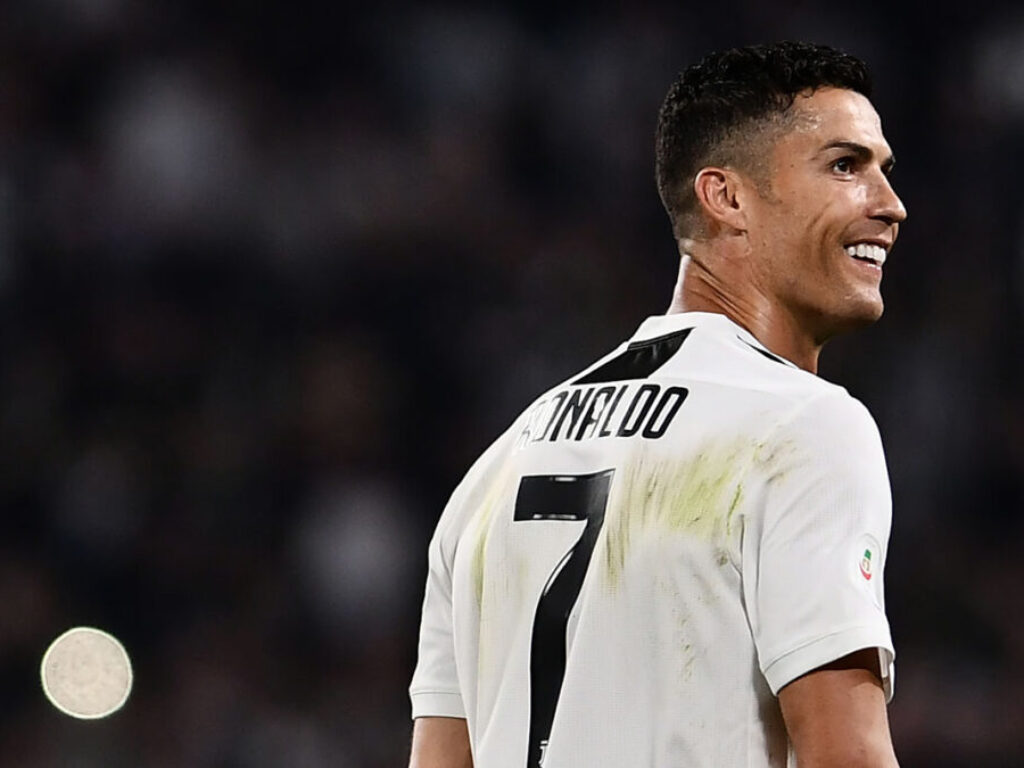 Hasil dan Klasemen Liga Italia – Dua Penalti Ronaldo Selamatkan Juve, Lazio Makin Sulit Juara