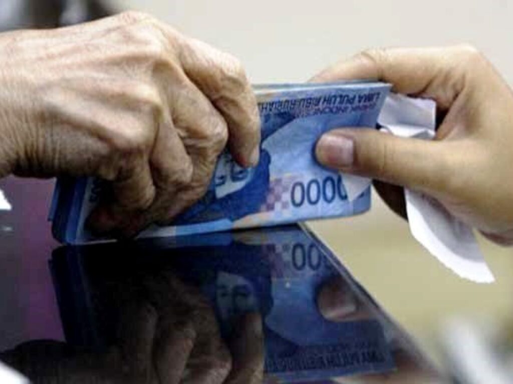 Bisa Dicoba, Tips Hadapi Keluarga dan Teman yang Ingin Pinjam Uang