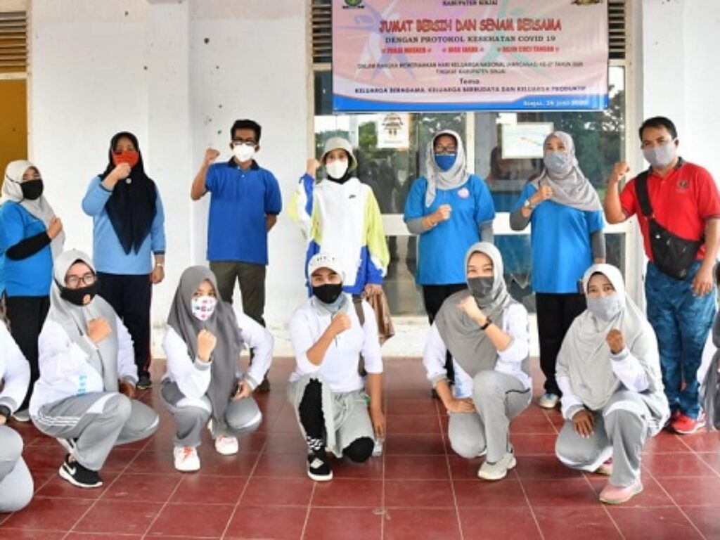 Jaga Kebugaran dan Imun, Ketua TP PKK Sinjai Gelar Senam Sehat