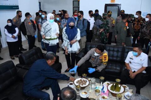 Walikota Palopo Jemput Gubernur Sulsel dan Menteri PUPR di Bandara Lagaligo