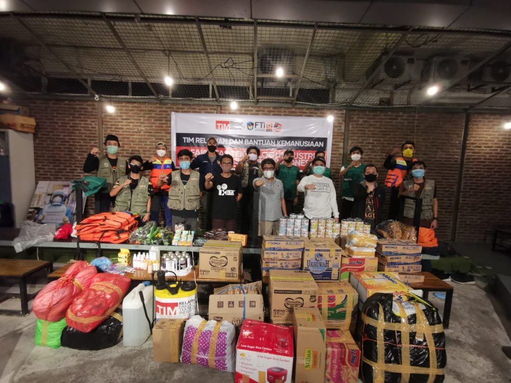 Tim Relawan & Bantuan Kemanusiaan Mahasiswa FTI UMI Bergerak ke Masamba