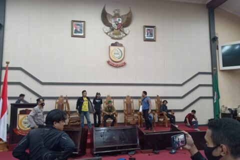 Demo di DPRD Makassar, HMI Korkom Tamalate Rusak Sejumlah Aset
