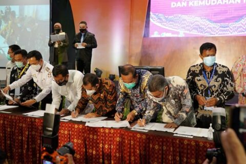 Bupati Luwu Ikuti Rakor Penanaman Modal dan Peningkatan Pelayanan Perizinan untuk Investasi
