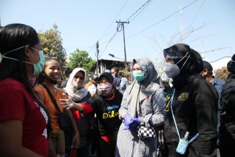 Istri DILAN Bantu Korban Kebakaran Asrama Mattoanging