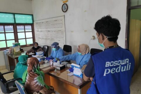 Tekan Penyebaran Covid, Bosowa Peduli Gelar Bansos Rapid Test Gratis di Lakkang