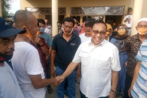 Warga Sumpang Binangae Kagumi Malkan Amin-Salahuddin Rum
