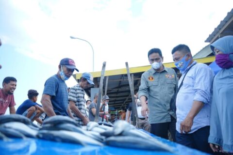 Kunjungi TPI, Tokoh Masyarakat Sumpang Doakan Suardi Saleh Pimpin Kembali Barru