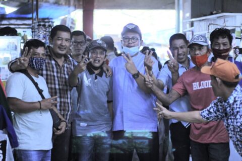 Sosialisasi di Zona 1, Muammar Dengar Aspirasi Pedagang dan Tampil Bareng Musisi Pangkep