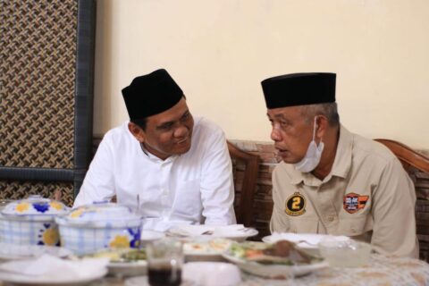Tak Mau Terpancing Balas Fitnah, SS-AK Fokus Kampanye Santun