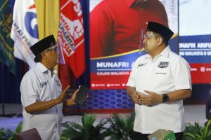 Appi: Urus KTP, Petugas Kelurahan Datang, Warga di Rumah Saja