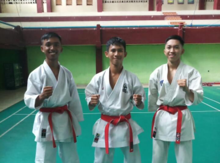 Karateka Universitas Muhammadiyah Palopo Raih Perak Kejuaraan Nasional