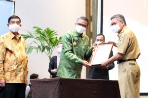 Taufan Pawe Terima DIPA dan TKDD 2021 Sebesar Rp 638 Miliar