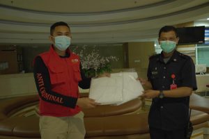 Anir Peduli Sumbang APD untuk Tenaga Medis Rumah Sakit PCC Makassar