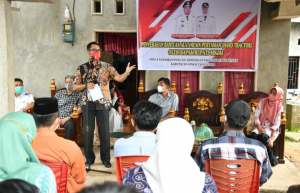 Bupati Sinjai ASA Serahkan Bantuan Alsintan di Desa Biroro