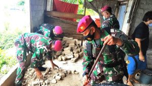 Yonmarhanlan Pangkalan VI Makassar Kirim Bantuan ke Pulau Karampuang Sulbar