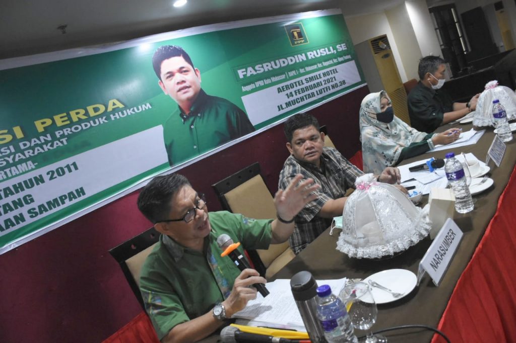 Dewan Nilai Kesadaran Kebersihan Sampah Masyarakat Makassar Kurang
