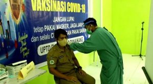 Pemkab Sinjai Lanjutkan Vaksinasi Nakes Puskesmas Tahap II