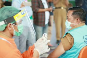 9 Orang Terima Vaksin Perdana di Parepare, Walikota Absen karena Jalani Isolasi Mandiri