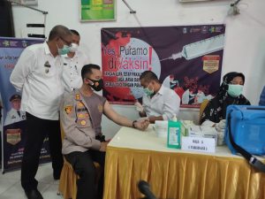 10 Tokoh di Enrekang Jalani Vaksinasi Perdana, Wabup Ajak Masyarakat Tak Kendor 3M