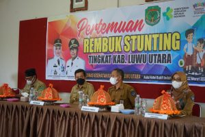 Mencegah Stunting dengan Intervensi Gizi Terpusat di Tingkat Kabupaten sampai Desa