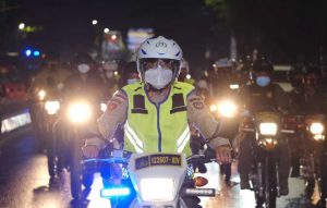 Gubernur Sulsel Naik Motor Trail Pantau Malam Tahun Baru