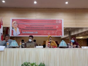 Yeni Rahman Sosialisasi Perda Penyelenggaraan Pendidikan