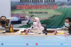 Indah Pimpin Sidang Panitia Pertimbangan Landreform Redistribusi Tanah