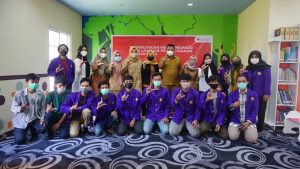 Polimedia Makassar Paparkan Konten Kreatif di UPT Layanan Perpustakaan Ibu dan Anak